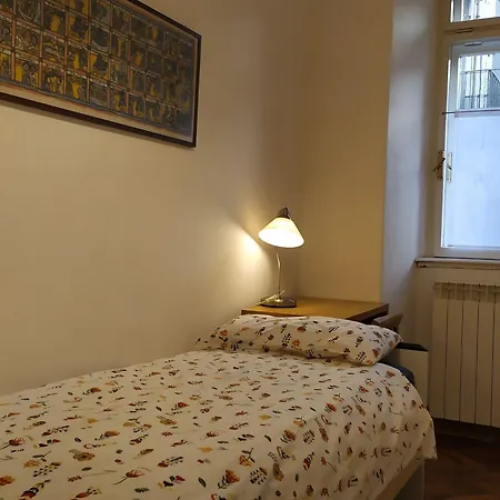 In Centro Con Wifi E Posto Auto In Garage Триест