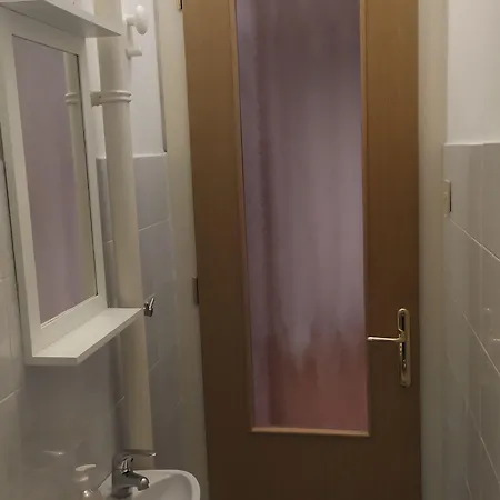 Отель In Centro Con Wifi E Posto Auto In Garage 5*