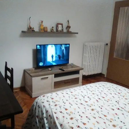Otel In Centro Con Wifi E Posto Auto In Garage Trieste