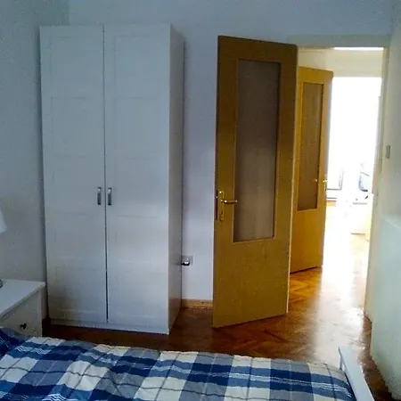 In Centro Con Wifi E Posto Auto In Garage Otel 4*