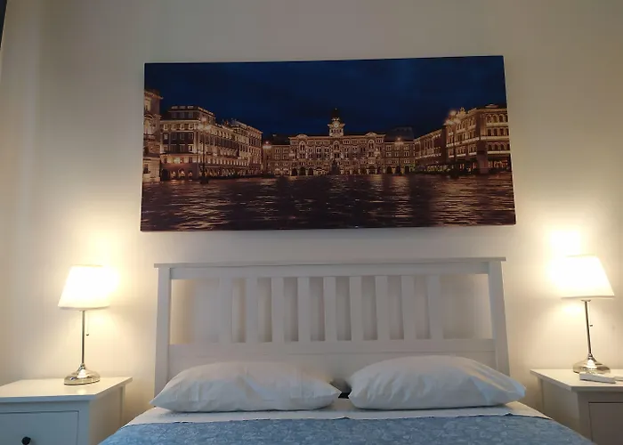 Hotel In Centro Con Wifi E Posto Auto In Garage 4*