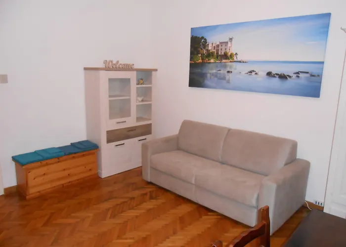 Hotel In Centro Con Wifi E Posto Auto In Garage 4*