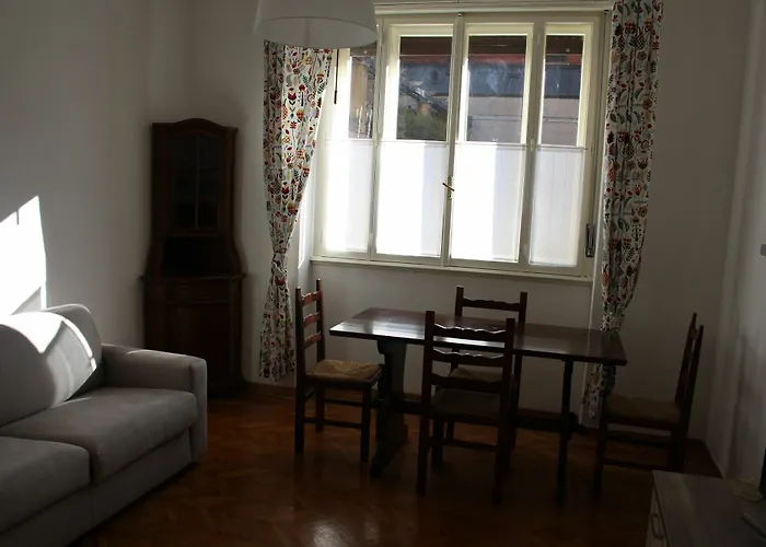 Hotel In Centro Con Wifi E Posto Auto In Garage